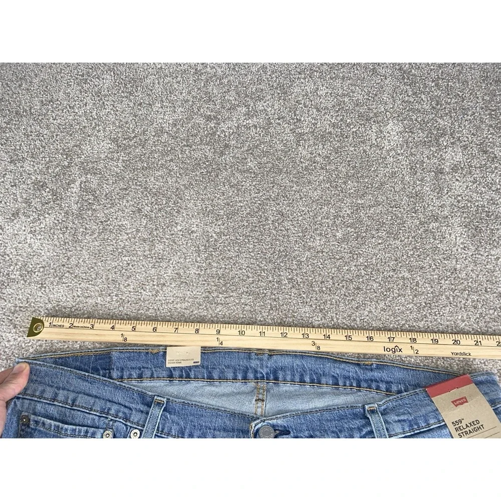 Levi's 559 Light Wash Jeans Mens 42x30 Relaxed Straight Loose Western Distress‎